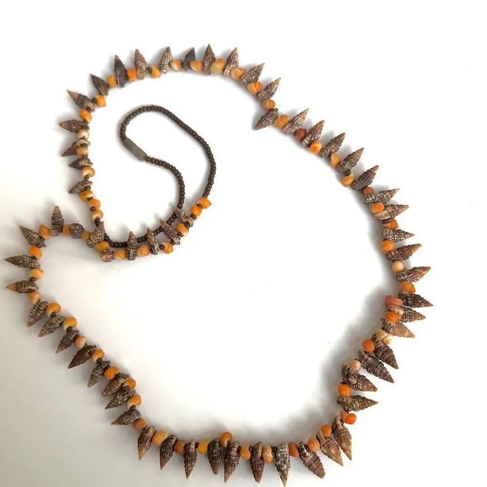 Natural shell long beaded vintage necklace